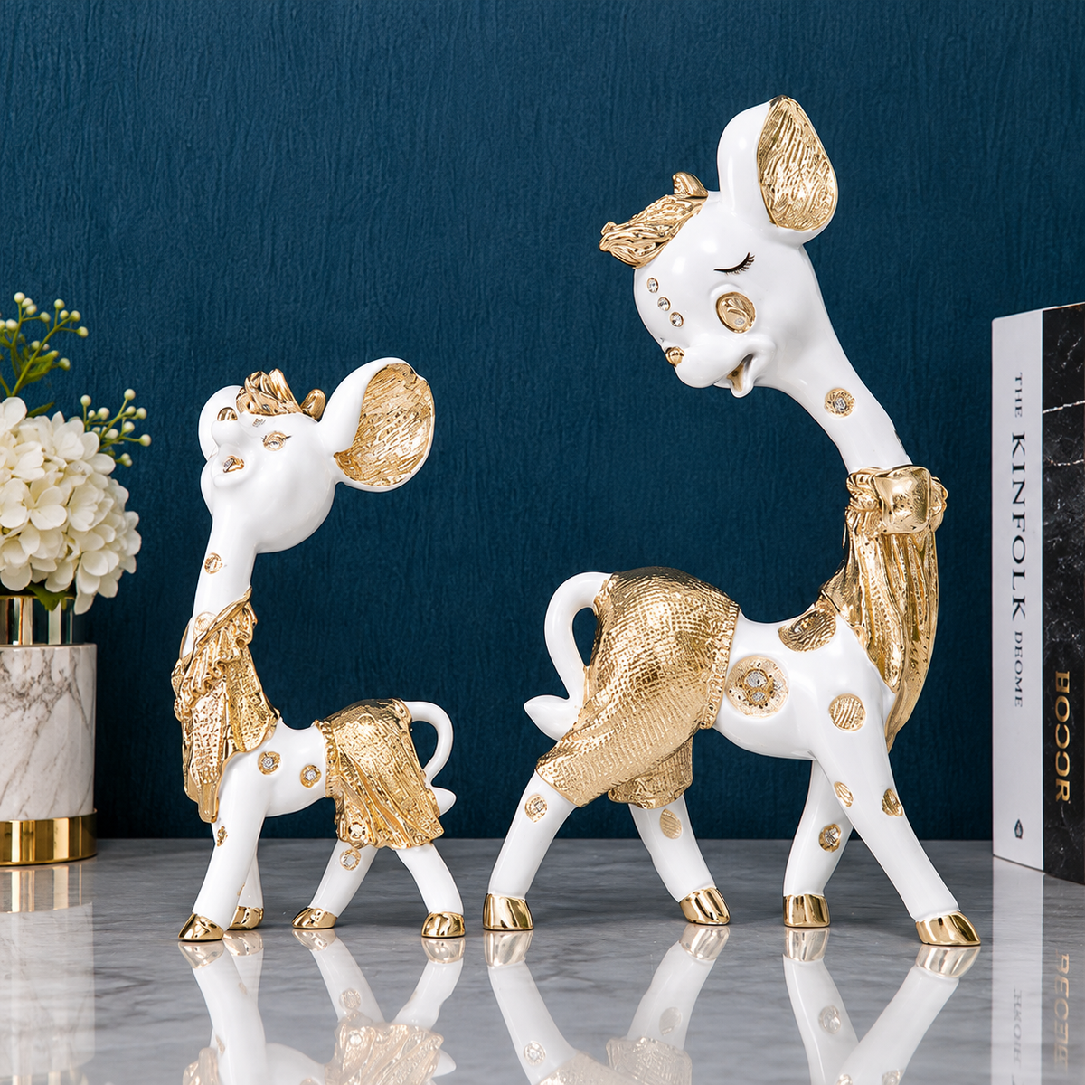 Luxury Little Deer Statue Gold Resin Sika Deer Sculpture