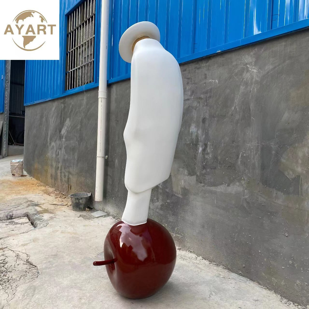 Nordic Minimalist Abstract Figure Sculpture (Fiberglass) – Indoor Decor
