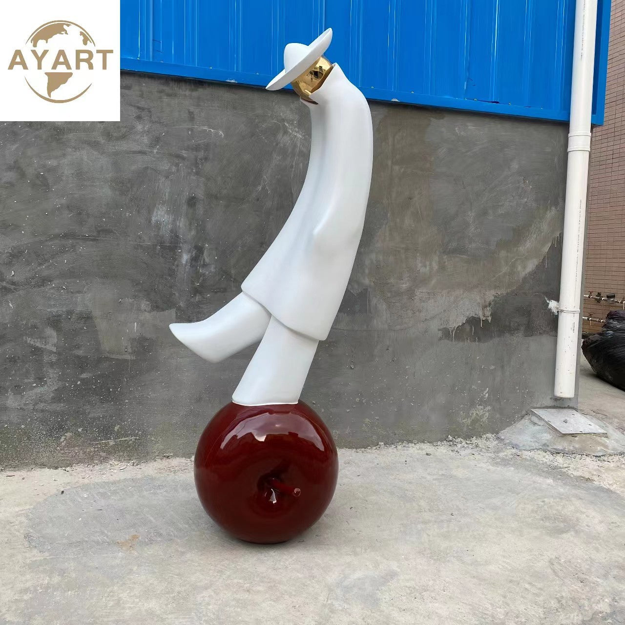 Nordic Minimalist Abstract Figure Sculpture (Fiberglass) – Indoor Decor