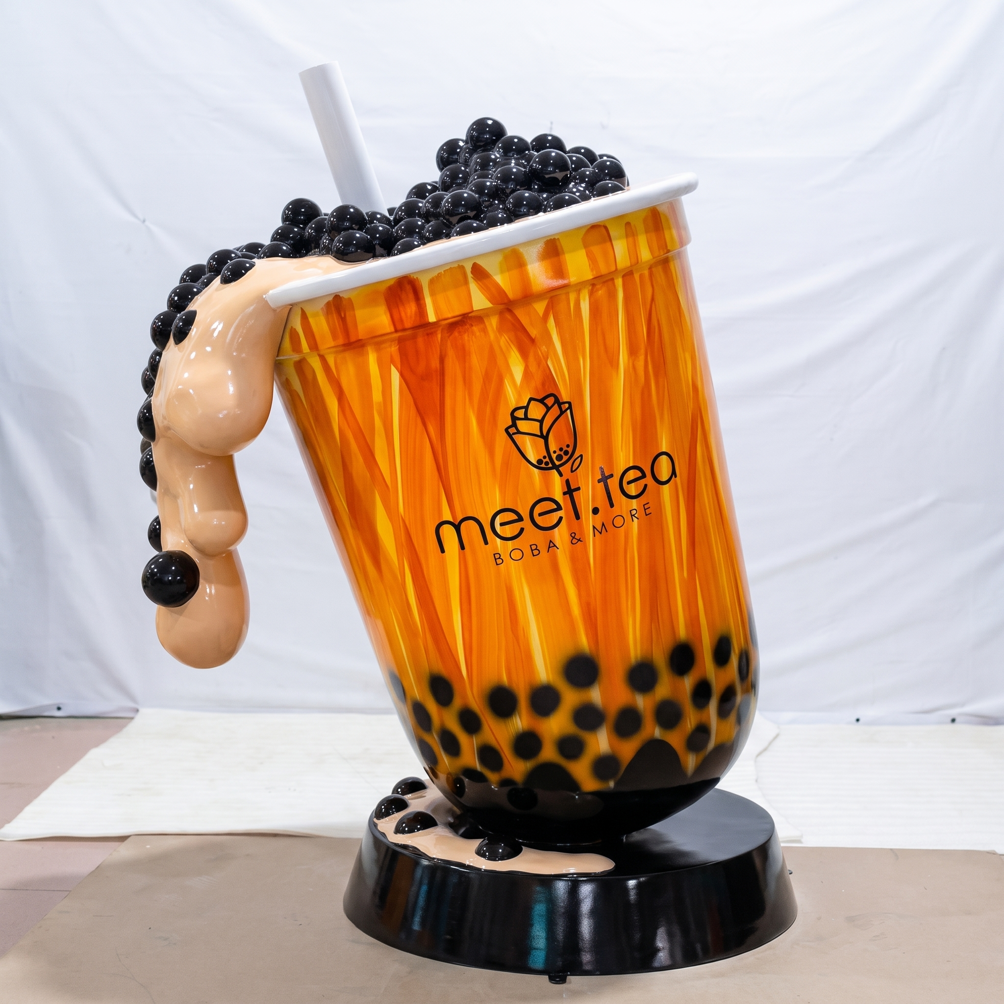 Modern Resin Bubble Tea Statue Large Outdoor Fiberglass Boba Cup
