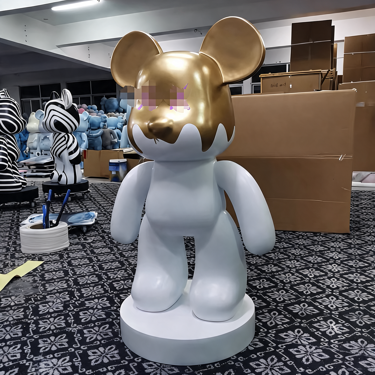 Fiberglass Cartoon Animal Bear Brick Sculpture Mirror Finish