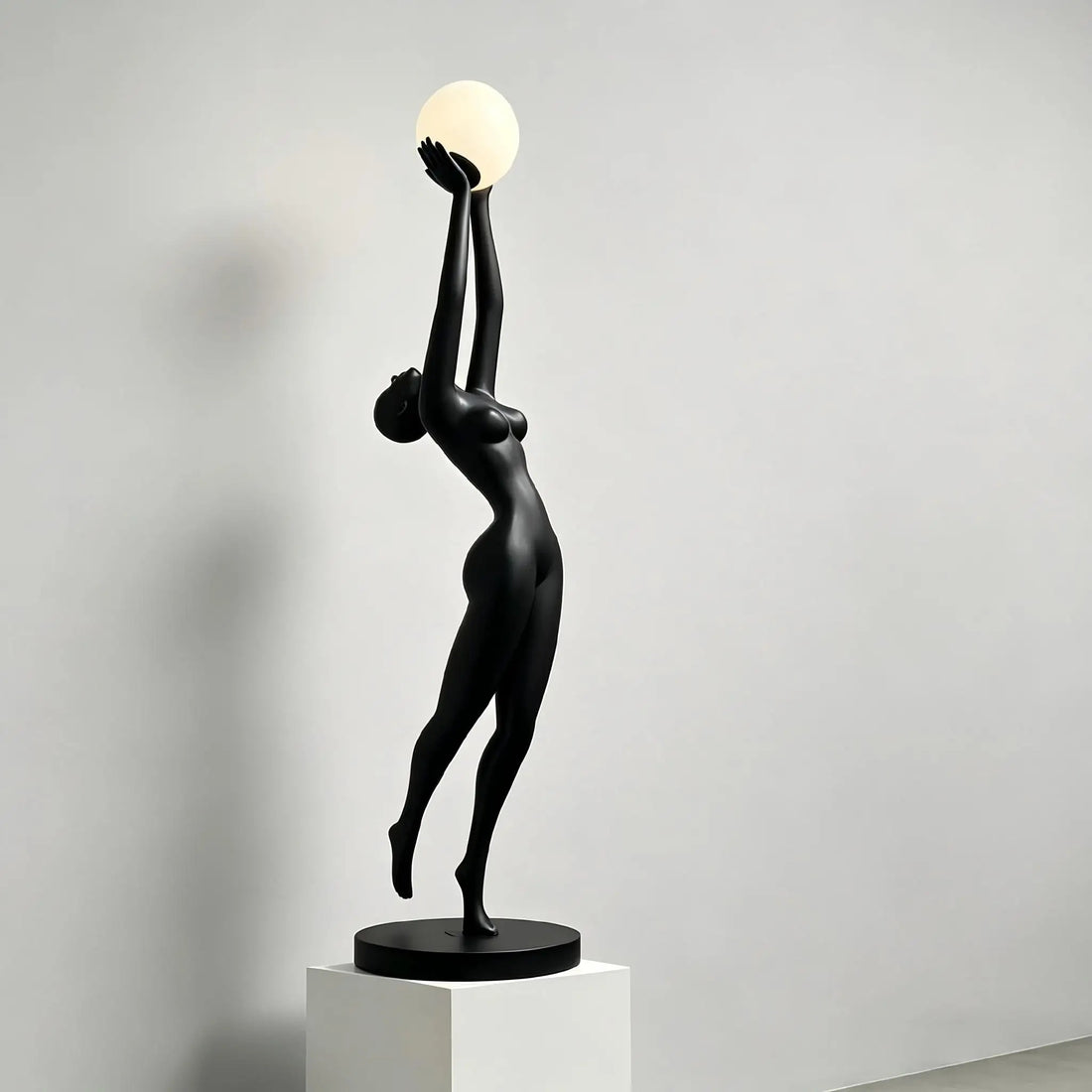 Luxury Ballet Human Sculpture Creative Floor Lamp