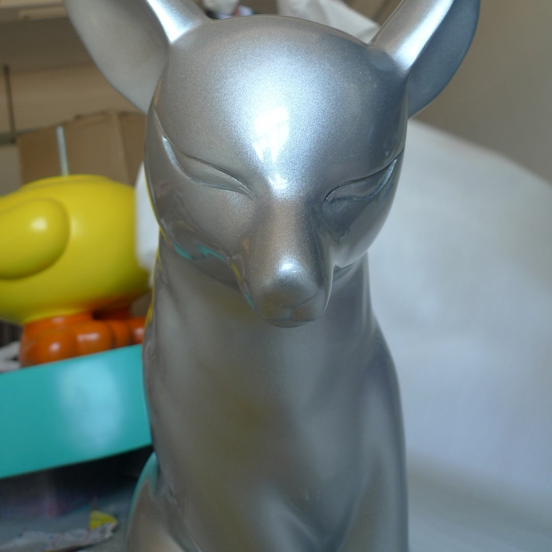 Shiny Silver Fox Fiberglass Animal Sculpture for Commercial Display-OVERSCALE ART